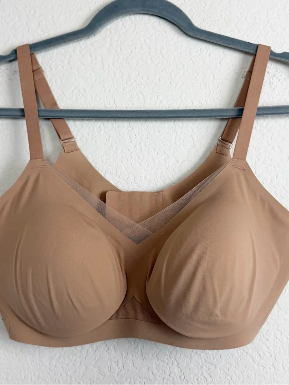 Honeylove CrossOver Wireless
Beige Brown Bra - Picture 2 of 6